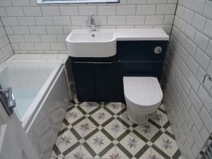 Traditional bathroom with Tavistock match  1000mm vanity Toilet Unit & Basin Oxford Blue